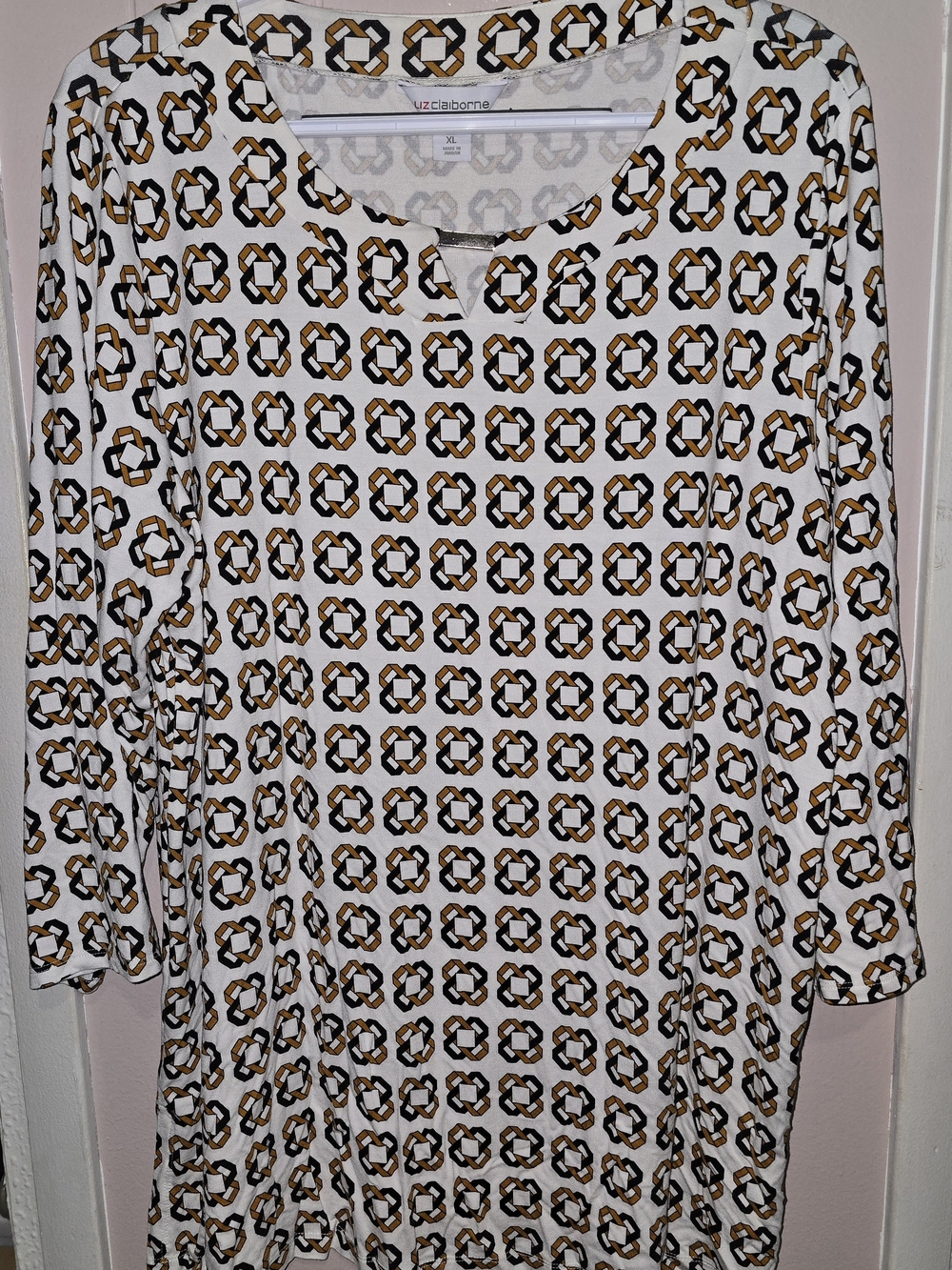 Liz Claiborne White Tunic with Black and Gold Geometric Print